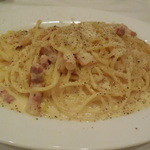 ウーナジョルナータ - 三浦地鶏卵のカルボナーラスパゲティー