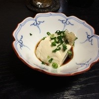 石ばし - お通しのざる豆腐（お通し合計1,000円）