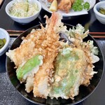 Tairyou Sushi Wakakoma - 