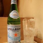 焼鳥 おみ乃 - サンペレグリノ 500ml