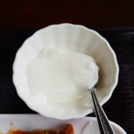 中華ごはん れんげ食堂 - スッキリとした牛乳寒。