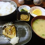 呼子港 ひうらや - サバの塩焼定食