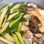 あしたば麺堀芳 - 鴨鍋　鴨肉は写ってるけどほとんど沈んでいるから分かりにくいですね