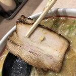 札幌麺屋 そらや - バラ叉焼7×5㎝ぐらい