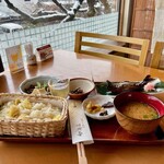 竹風堂 小布施本店 - 山家定食