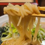 ラーメン 坊也哲 - 麺