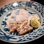 茜坂大沼 - この冬の虎河豚終い。身がびっしりの煮凝り、一本丸ごと食べたい♪
