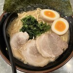 濃厚とんこつ 金沢家 - 