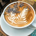 STREAMER LABORATORY WAKO - ハニーラベンダーラテ（910円）