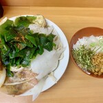 Ramen Takahashi - イカたっぷりつけ麺、イカ納豆丼、〆ラーメンのセットはボリューム満点です