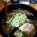 Ramen Kaiou - 海おう昆布しょうゆラーメン900円、大盛100円。