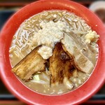 Kuroki Seimen Shakariki Yuu - 男の修行（麺200g/野菜250g/お肉3枚/背脂こってり/刻みニンニク4g/うま辛脂ピリッうま）