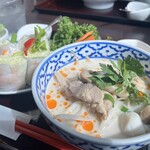 タイレストラン 沌 コレド日本橋店 - ヘルシーランチセット(トムカーガイスープ)