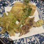 タマミヤ 伊奈波 - 春野菜とホタルイカの天麩羅