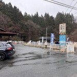 名水亭なか里 - お店
隣接するのは蕎麦屋さん