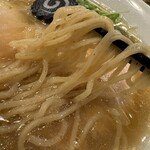 METRO RAMEN - 細かいピッチでくねった全粒粉入り麺