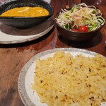 Asian cafe dining Trucha - ターメリックライス
