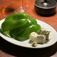 カルネジーオ イースト - 