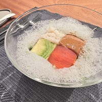 KOBE KITANO TERRASSE - 前菜（カニとアボガド、トマト、ピーナッツのサラダ）