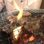 ツラとキモ 炭火焼肉 いわしげ - 