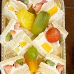 神戸にしむら珈琲店 北野坂店 - フル−ツサンド