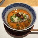 鮨 一二郎 - 大粒の牡蠣の茶碗蒸し。熱々です！辣油がアクセントになっていて斬新(*´ч`*)♥️