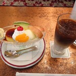 Kafe and oresutoran danwashitsu nitokyo - アイスカフェオレと