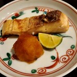 割烹 新多久 - 桜鱒(焼き)