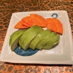 タイニーカフェ - アボカドの糠漬け