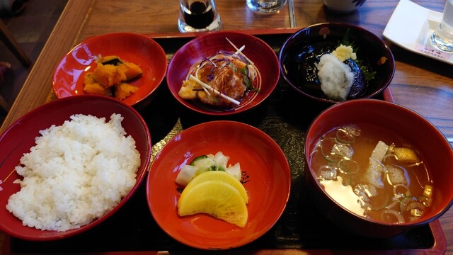 くいしん坊 - 七日町（レストラン）の写真