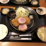 黒豚通り 六白 諫早本店 - 六白ヒレかつ