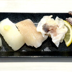 魚べい - 国産真いか食べ比べ(身2貫/耳/軟骨/げそ)¥420