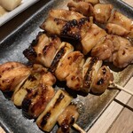 朝挽き鳥専門 萬拾屋 - 