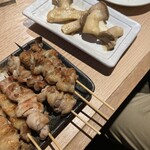 朝挽き鳥専門 萬拾屋 - 