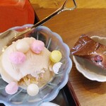 まンまや おちょキッチン - 五月ヶ瀬のジェラート（丸亀おいり乗せ）　