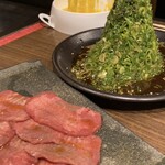 Kuroge Wagyuuto Tanto Harami Yakiniku Gorichan - 塩タン＋タンの森