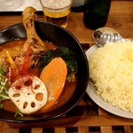 札幌スープカレー絲 - やわらか煮込チキンレッグ：1,280円