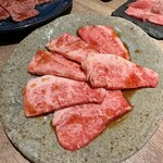 代官山 炭火焼肉 猿楽 - 