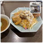 Chuuka Ajiichi - 肉盛り背油焼飯