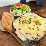 BAIGETSU café - とろ〜りグラタンは 具沢山