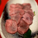 韓国宮廷料理ヨンドン - 黒毛和牛タン塩