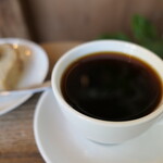 COFFEE STAIN - （2024/2月）くるみとバナナのパウンドケーキと浅煎りコーヒー