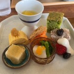 食堂カフェ ヒトトノ - 前菜の盛り合わせ