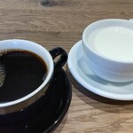 コンマ コーヒー - コーヒーとミルク