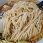 ラーメン屋 トイ・ボックス - 麺のアップ