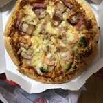Pizza Hut - ジューシー厚切りイベリコ&シーフードミックス