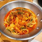 めんたいこ生パスタの店 マルゲッタ - 生ベーコンとモッツァレラのトマトバジル