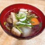 Gottsuri - お通し(塩もつ煮)