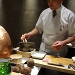 にい留 - 2014.01 夜の席　真剣な大将・・・