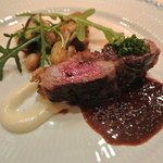 saveur - 足寄短角牛の炭火ロースト、赤ワインとマスタードのソース